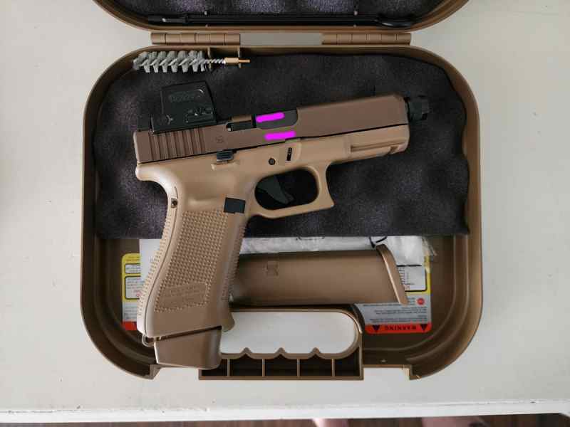 Glock 19X MOS with Holosun and more