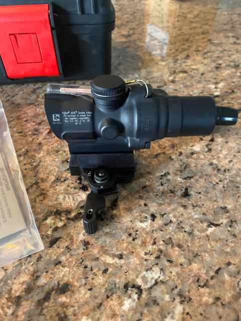 Trijicon TA44C ACOG