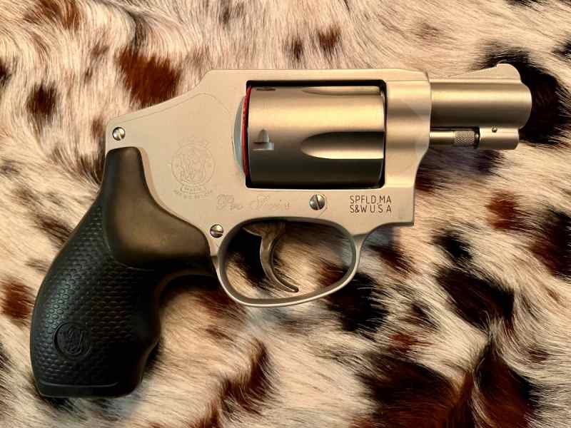 Smith &amp; Wesson Model 642 Performance Center 