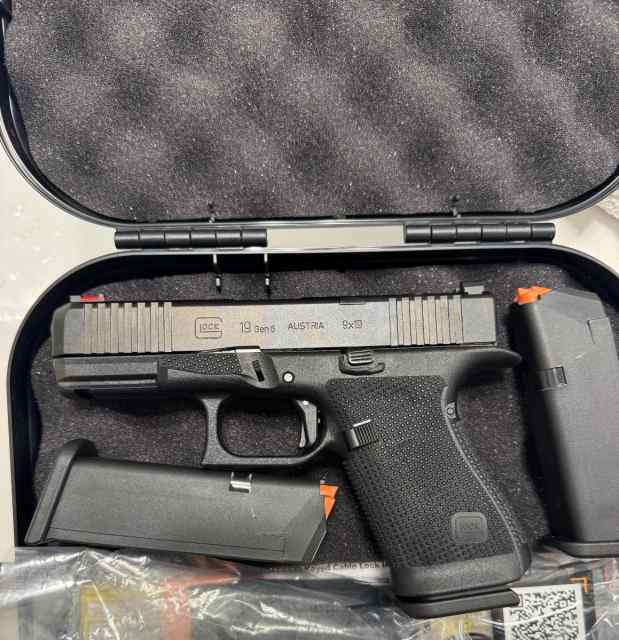 Gen 6 Glock 19 (19.6)