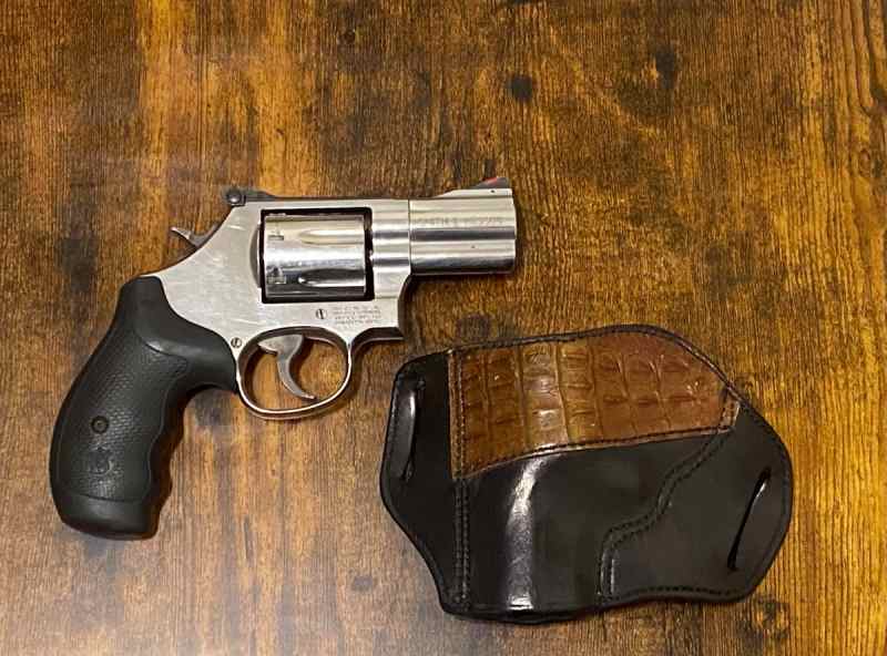 Smith &amp; Wesson 686