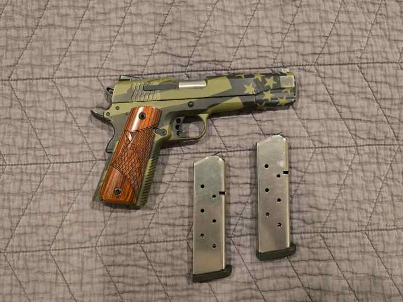 S&amp;W E-Series 1911 .45ACP