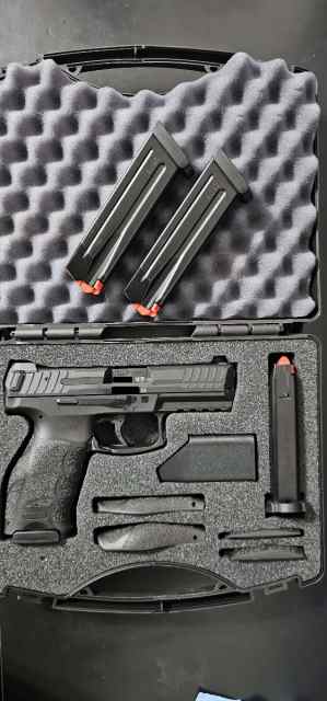 HK VP9 9mm with night sights and extras