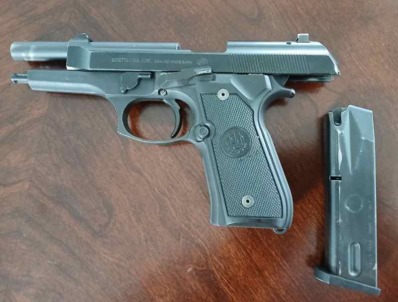 Very nice Police Trade in Beretta 92D 9mm DAO