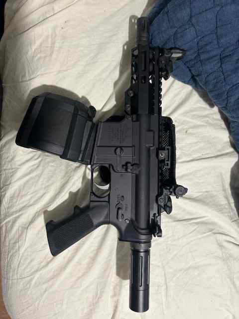 Micro ar pistol