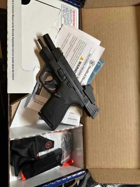 S&amp;w performance center 9mm