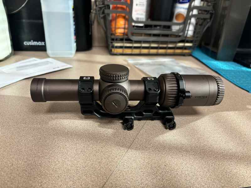 Vortex razor 1-6 with badger mount 