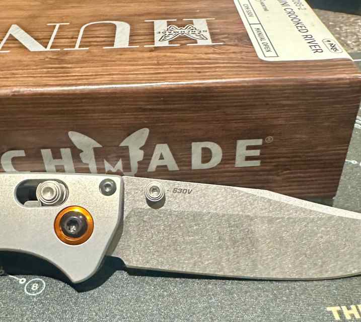 Benchmade mini crooked river. Never cut