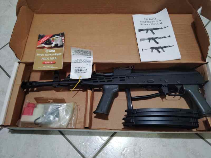 Hungarian amd 65 ak new in box