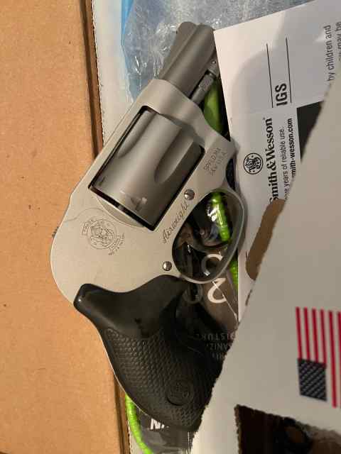 Smith and Wesson 638 snub. 500.00