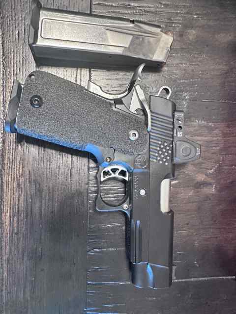 Custom 2011 .45ACP by DSC Gunworks/Cheely Customs