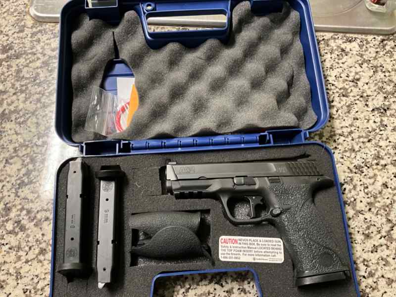 S&amp;W M&amp;P 9mm. Gen 1