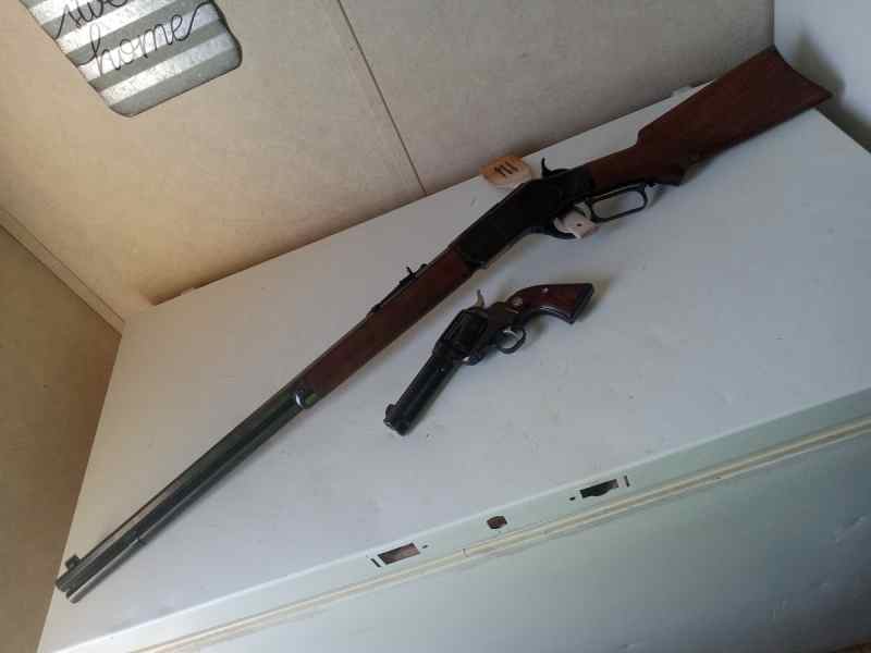Winchester 1873 and ruger new vaquero 