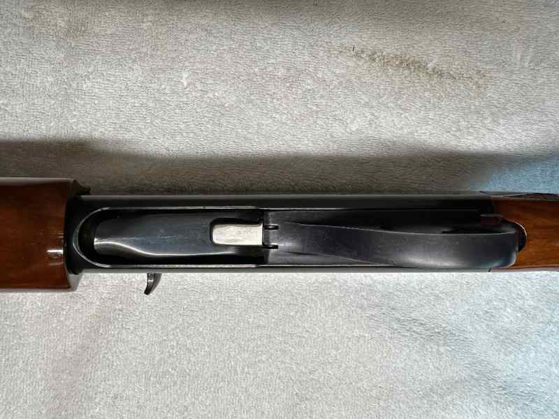 Winchester model 50 12 gauge shott