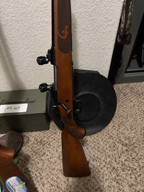 Winchester Model 70 Featherlight in 270