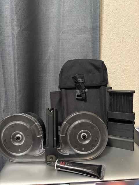 Kci 100 round drum mag with accessories and bag 