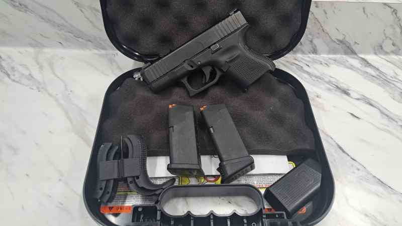 Gen 5 Glock 26 w/ IWB
