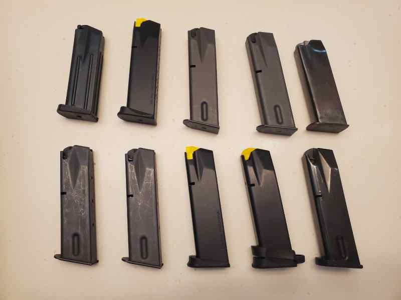 Beretta 9mm magazines 