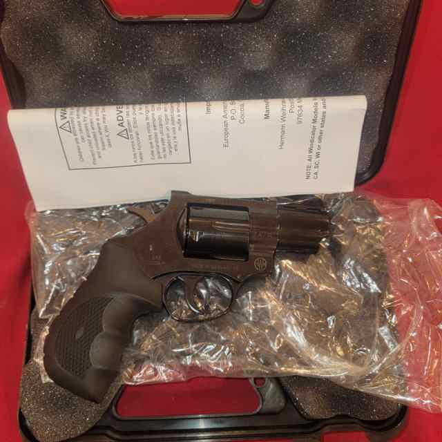 Revolver pistols for sale different models 