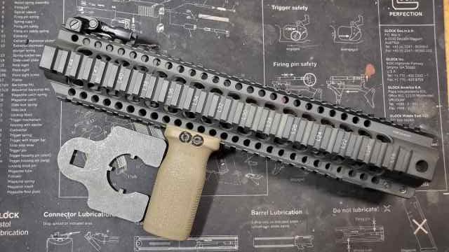 Midwest industries 12.625 combat rail