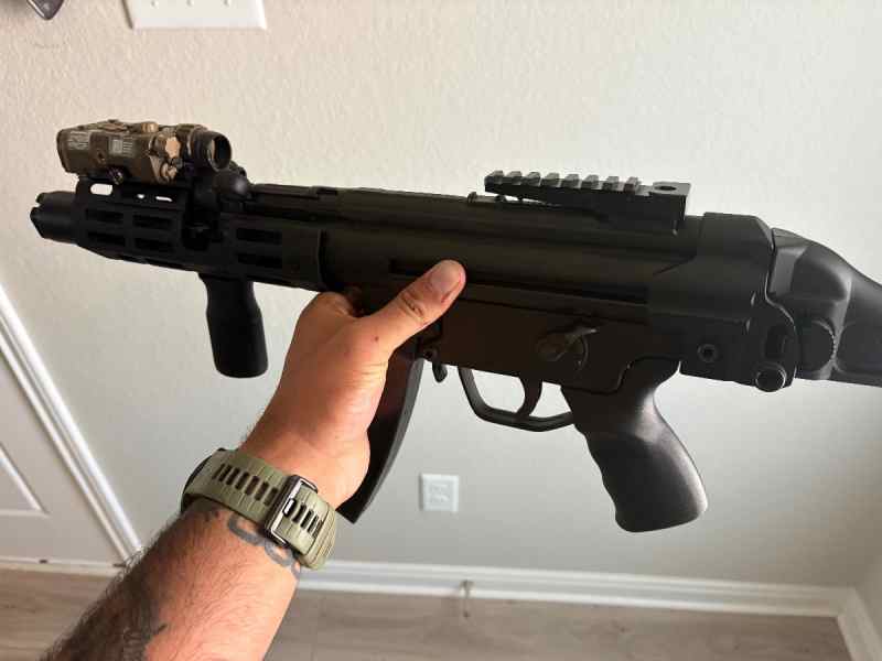 M8 Industries MP5 optics mount