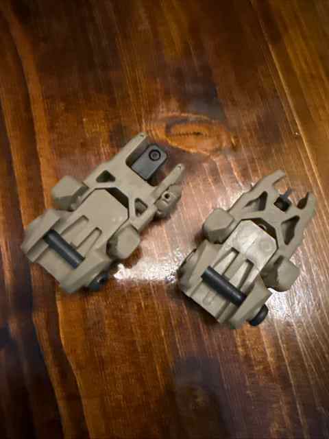 Magpul MBUS gen 2 flip up front &amp; rear