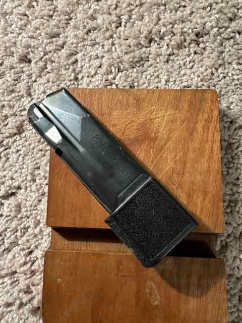 1 Sig 15 rounds mags - $25.00