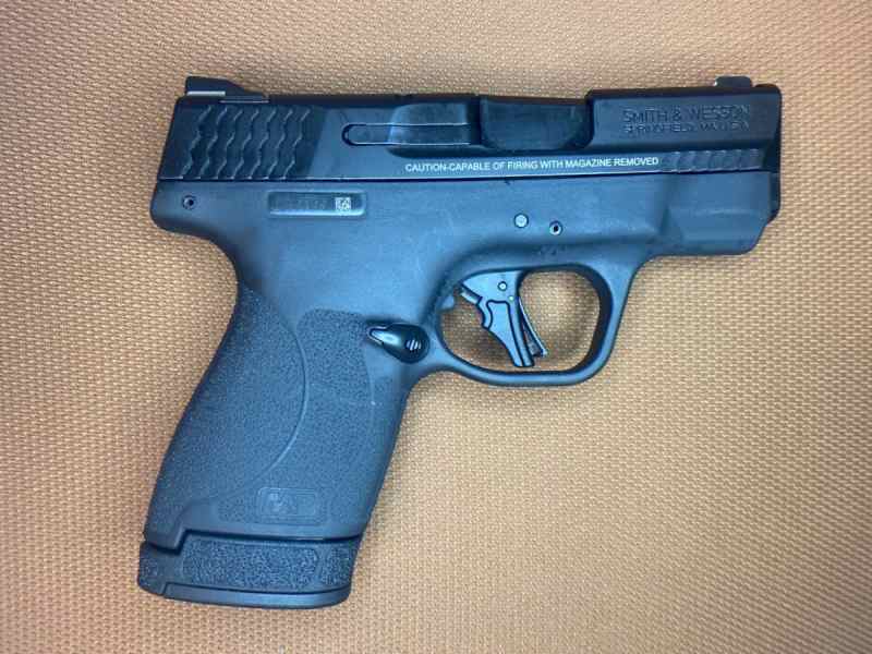 NEW IN BOX - Smith &amp; Wesson M&amp;P 9 SHIELD PLUS-9mm