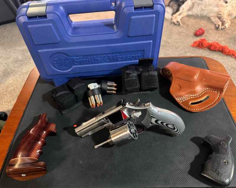 Smith &amp; Wesson 686-6 .357 mag. 7-shot revolver