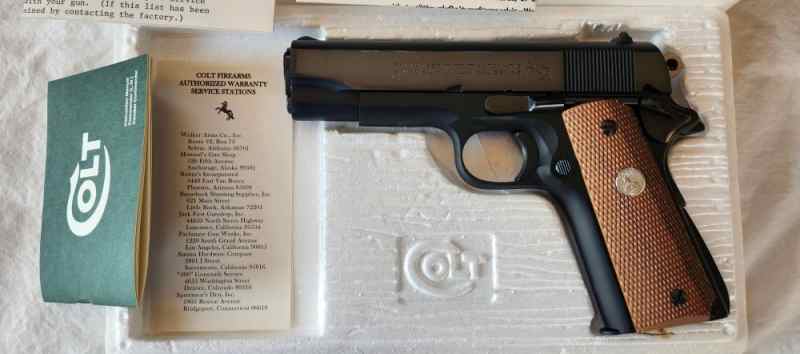 Colt LW Commander 1976 MINT! Box Letter