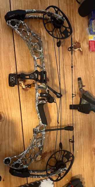 Mathews V3 27 left handed