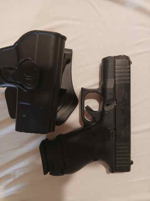 Smith &amp; Wesson M&amp;P 40, Glock 26V 9mm, Sig p320 45