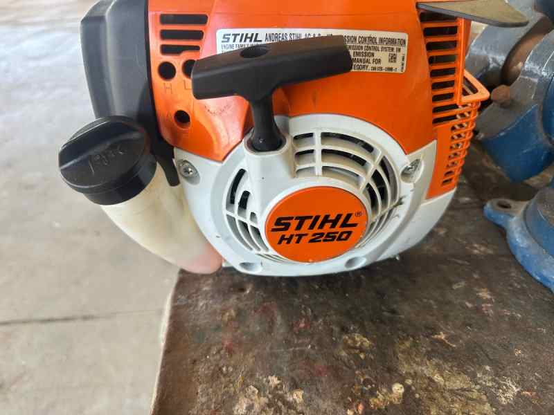 Sthil 250ht pole saw. Trades?